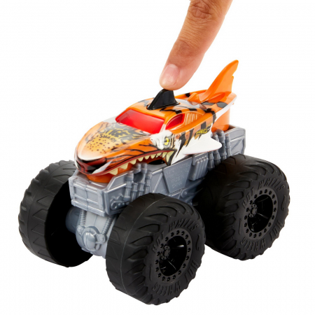 Hot Wheels Monster Truck Roarin Wreckers Tiger Shark 1:43 [5]