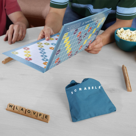 JOC SCRABBLE 2 IN 1 DIN LEMN IN LIMBA ENGLEZA [7]