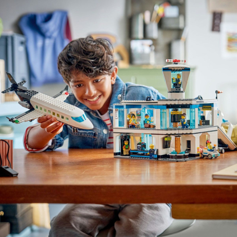 LEGO CITY AEROPORT CU AVION 60502 [3]