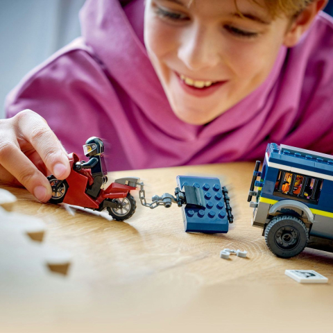 LEGO CITY DUBA PENTRU PRIZONIERI A POLITIEI 60479 [4]