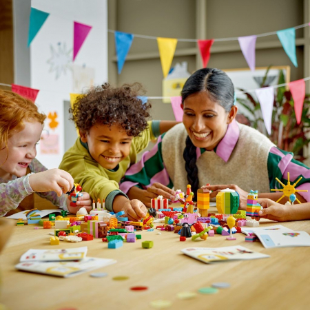 LEGO Classic Cutie de Petrecere Creativă 11029  [2]