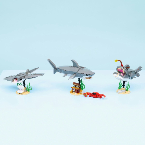 LEGO CREATOR RECHIN FEROCE CU UN CUFAR DE COMORI 31381 [8]