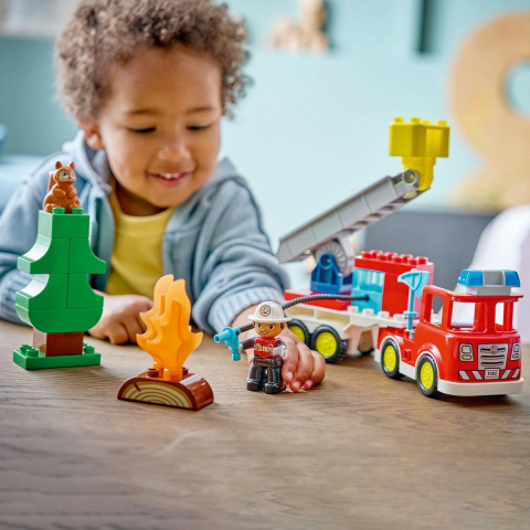 LEGO DUPLO CAMION DE POMPIERI CU FURTUN SI POMPIER 10473 [3]