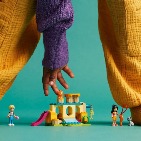 LEGO FRIENDS AVENTURI PE TERENUL DE JOACA PENTRU PISICI 42612 [5]