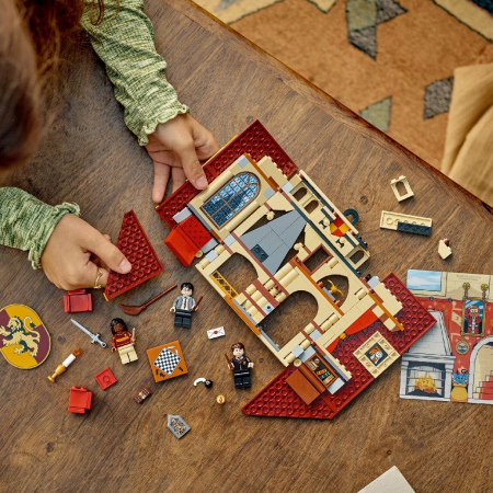 LEGO Harry Potter Bannerul Casei Gryffindor 76409  [3]