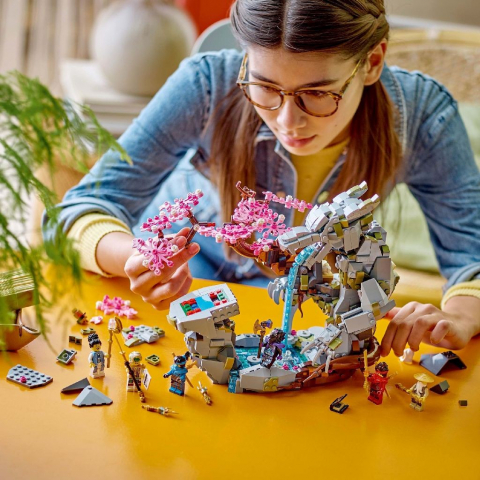 LEGO NINJAGO ALTARUL DRAGON DE PIATRA 71819 [3]