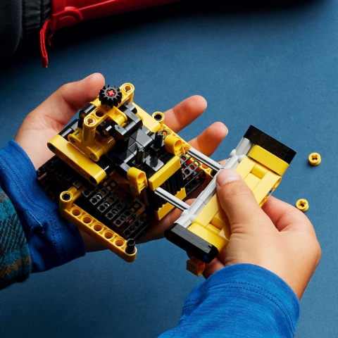 Lego Technic Buldozer De Mare Capacitate 42163 [4]