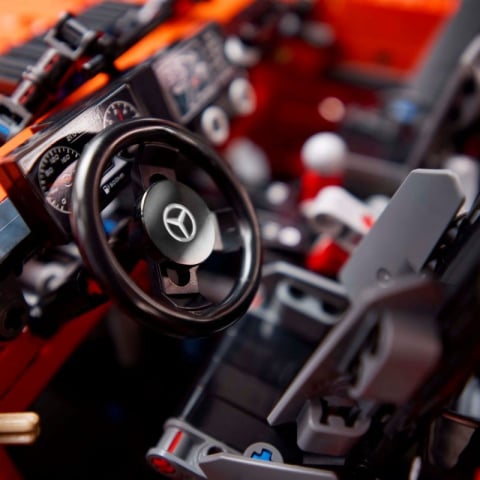 LEGO TECHNIC MERCEDES BENZ G 500 PROFESSIONAL LINE 42177 [4]