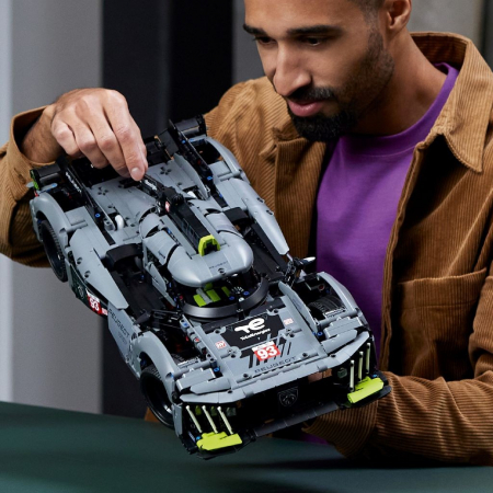 Lego technic peugeot 9x8 24h hybrid hypercar 42156 [2]