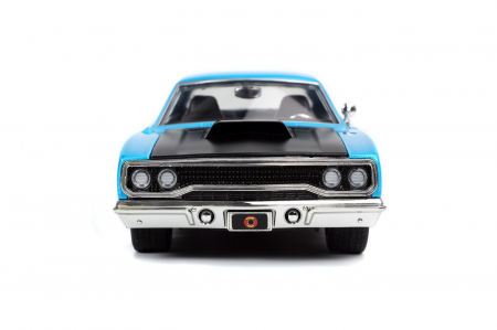 Looney Tunes Set Mașinuță Metalică 1970 Plymouth 1:24 și Figurină Wile E. Coyote [3]
