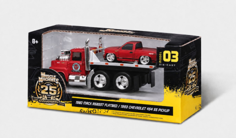 MAISTO MUSCLE TRANSPORTS SET CAMION CU PLATFORMA MACK R685ST FLATBED 1980 SI MASINUTA CHEVROLET 454 SS PICKUP 1993 SCARA 1 LA 64 [0]