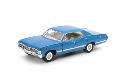 MASINUTA METALICA CHEVROLET IMPALA 1967 13CM  SCARA 1 LA 43 [2]