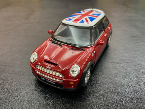 MASINUTA METALICA MINICOOPER 13CM SCARA 1 LA 28 [3]