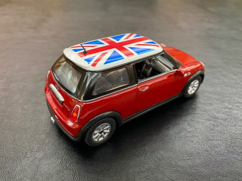 MASINUTA METALICA MINICOOPER 13CM SCARA 1 LA 28 [5]
