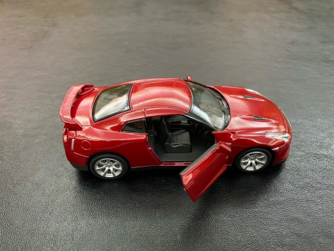 MASINUTA METALICA NISSAN GT R 13CM SCARA 1 LA 36 [7]
