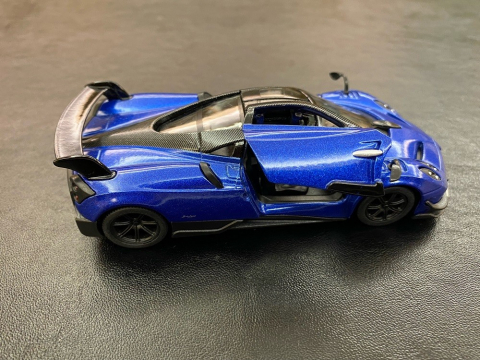 MASINUTA METALICA PAGANI HUAYRA 13CM SCARA 1 LA 38 [4]