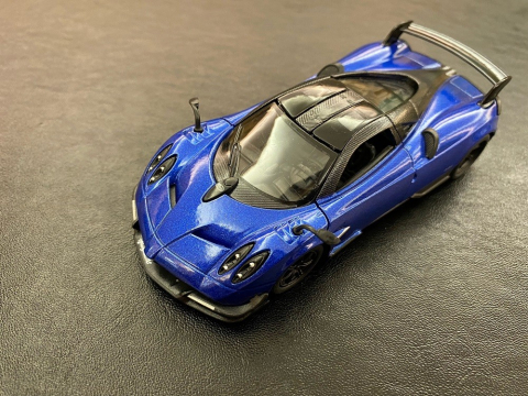 MASINUTA METALICA PAGANI HUAYRA 13CM SCARA 1 LA 38 [3]