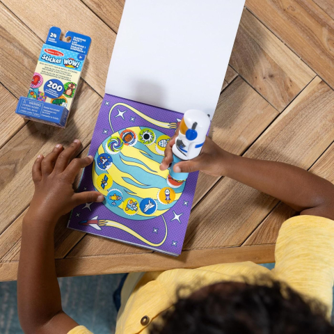 MELISSA AND DOUG STICKER WOW SET DE JOACA AUTOCOLANTE SI STAMPILA ASTRONAUT [4]