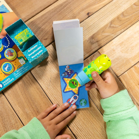 MELISSA AND DOUG STICKER WOW SET DE JOACA  AUTOCOLANTE SI STAMPILA BROASCA TESTOASA [4]