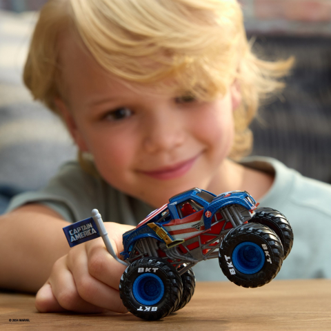 MONSTER JAM MARVEL CAMION GIGANT CAPTAIN AMERICA SCARA 1 LA 64 [2]