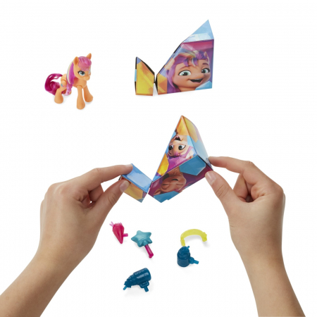 My Little Pony - Cutie Mark Magic - Figurina Sunny Starscout 7.5cm  [3]