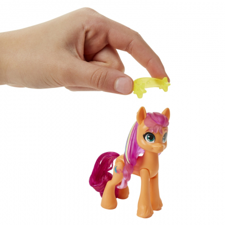 My Little Pony - Cutie Mark Magic - Figurina Sunny Starscout 7.5cm  [4]