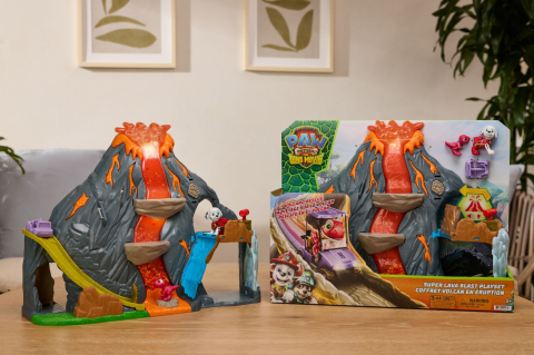 PATRULA CATELUSILOR FILMUL CU DINOZAURI SET SUPER EXPLOZIE DE LAVA [1]