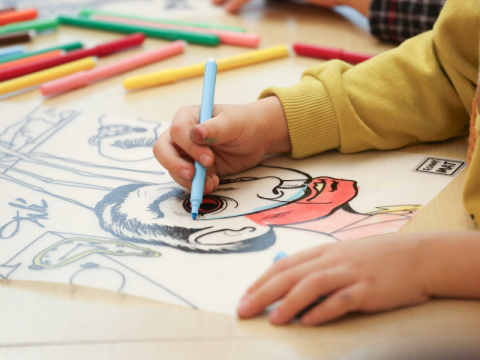 Plansa reutilizabila cu desene de colorat, model Dali,30x40 cm [4]