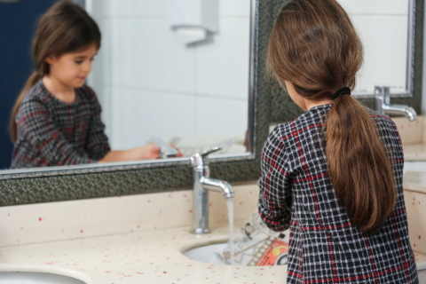 PLANȘĂ FUNNY MAT - POMPIERI + CADOU SET INSTRUMENTE DE COLORAT, SFU1039 [2]