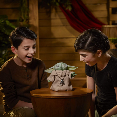Plus Interactiv Star Wars The Child Animatronic Edition aka Baby Yoda  [4]
