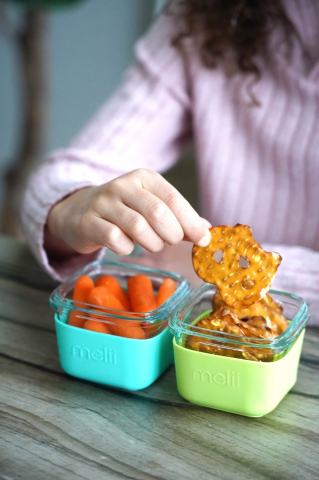 SET 3 RECIPIENTE STICLA 3 160ML CU HUSA ANTIDERAPANTA SILICON MELII BLUE MINT LIME [2]