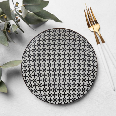 Set 6 farfurii pentru servire din portelan, model floricele,negru,19 cm [1]