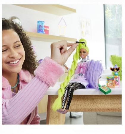 Set Barbie Extra cu par neon [4]