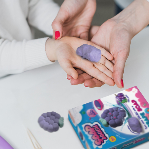 Set creativ DIY Strigo Fa-ti propriul sapun,model Struguri,+3 ani [2]