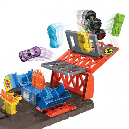 Monster Trucks Blast Station Hot Wheels [3]