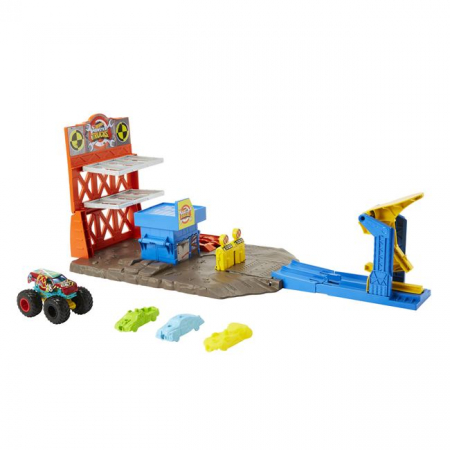 Masinute si vehicule cu telecomanda - Monster Trucks Blast Station Hot Wheels