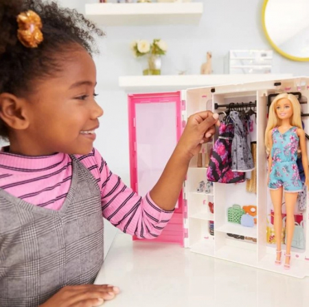Set de joaca Papusa Barbie cu noua garderoba [2]