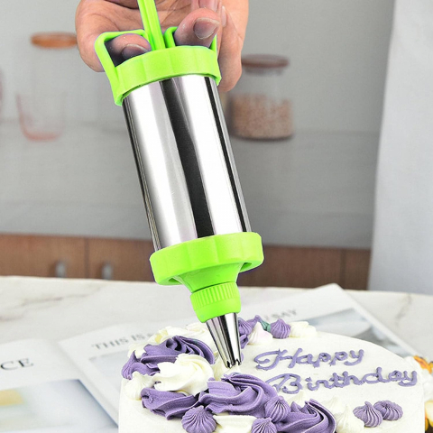 Set pentru decorarea deserturilor cu 3 duze, cutit si pos,5 piese [3]