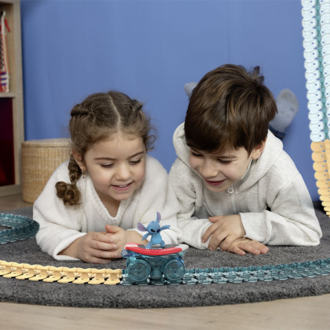 SMOBY DISNEY STITCH PISTA DE CURSE FLEXTREME SET [2]