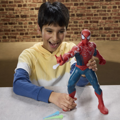 SPIDER MAN SET INCARCARE DE PUTERE CU FIGURINA SPIDER MAN SI ACCESORII 36.5CM [5]
