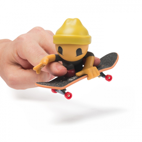 TECH DECH SK8 CREW PACHET PLACA SI FIGURINA 9.6CM CASCA GALBENA [5]