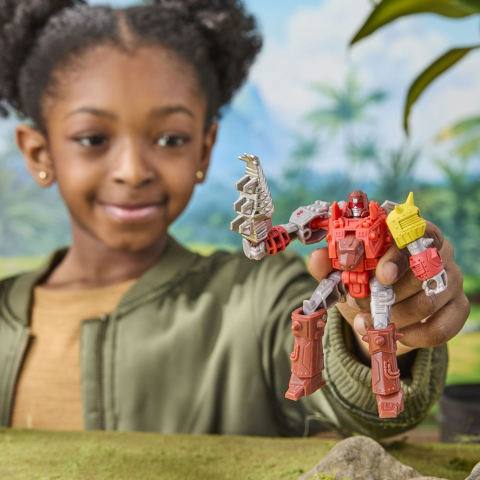 TRANSFORMERS CYBERWORLD ROBOT DINOBOT SNARL CONVERTIBIL 10CM [3]