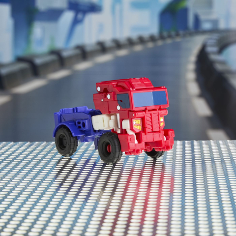 TRANSFORMERS CYBERWORLD ROBOT OPTIMUS PRIME CONVERTIBIL 10CM [7]