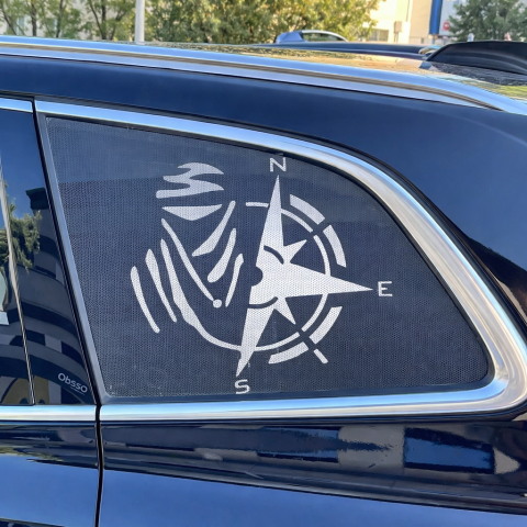 STICKERE GEAM MIC - AUTOCOLANT CU GĂURELE -WINDOWS GRAFIC  DAKAR BUSOLA