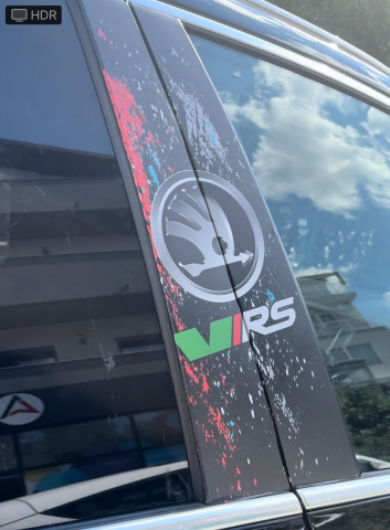 STICKERE PRINTATE - STICKER STALPI AUTO - LOGO SKODA VRS