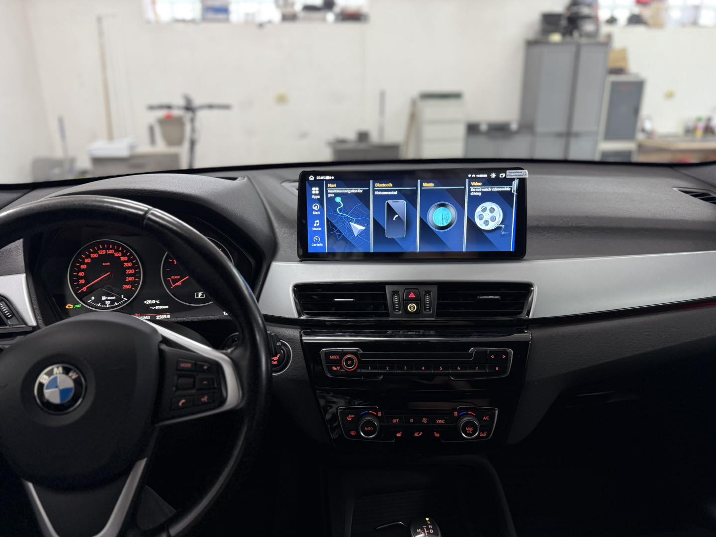 Proiect finalizat: Upgrade multimedia Autodrop pe BMW X1 F48 2018