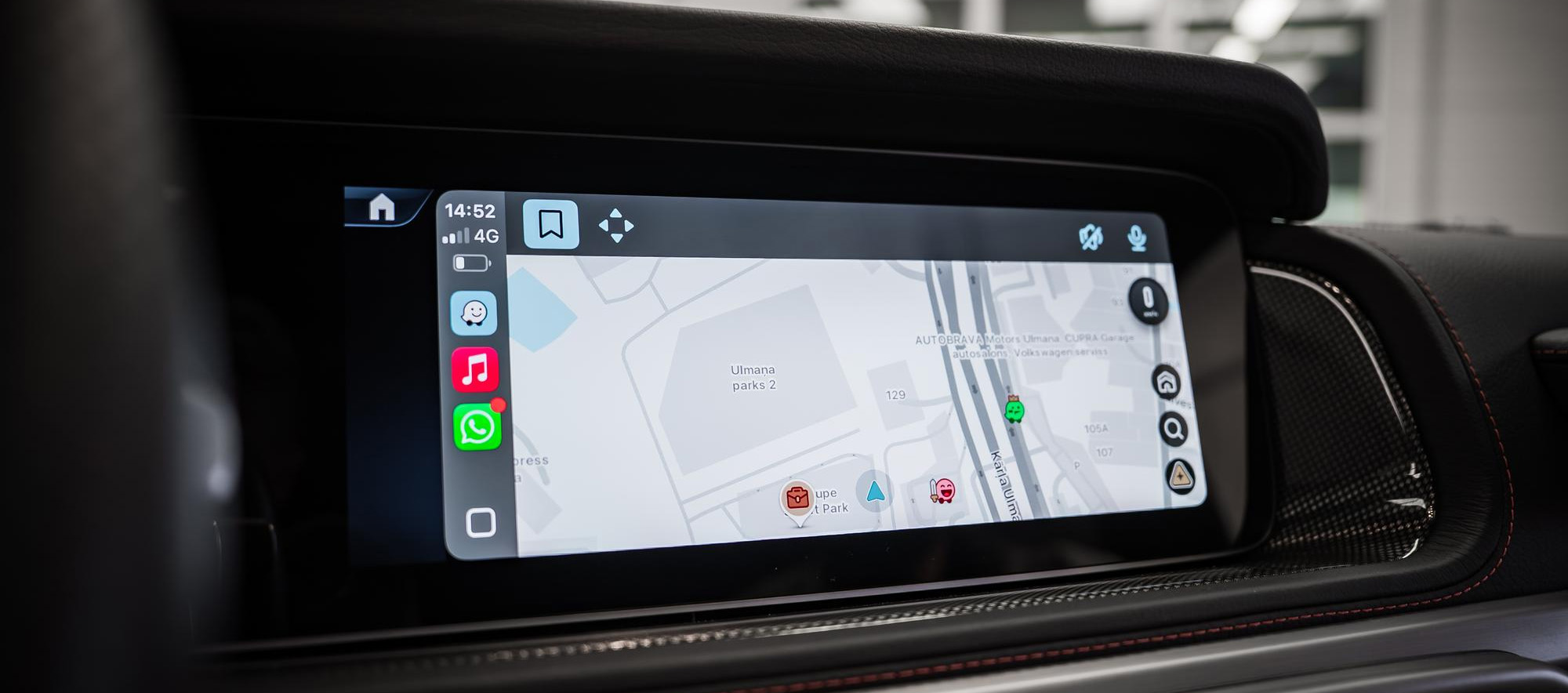 Apple CarPlay