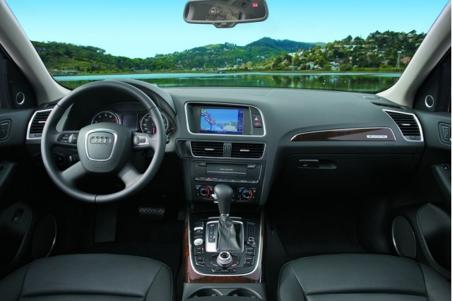 Proiect finalizat: Upgrade multimedia Autodrop Audi Q5 2010
