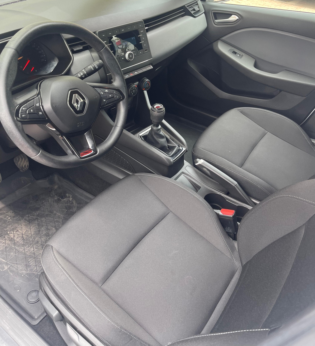 Proiect finalizat: Upgrade multimedia Autodrop Renault Clio V 2022