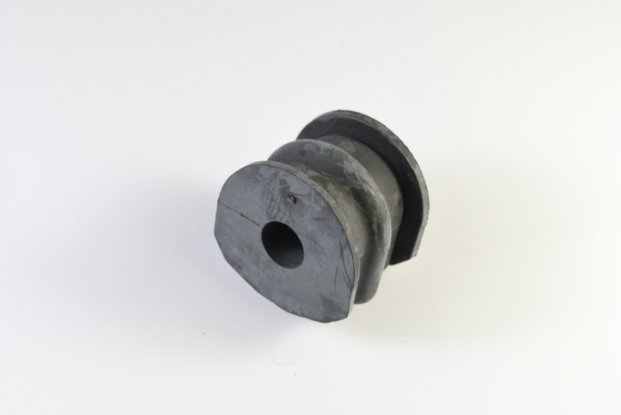 Bucsa bara stabilizatoare Spate Dreapta/Stanga (diametru interior: 15mm) potrivit NISSAN X-TRAIL, X-TRAIL II 2.0 4x4/2.0 dCi 4x4/2.0 FWD/2.5 4x4/dCi 4x4 03.07-07.14 [1]